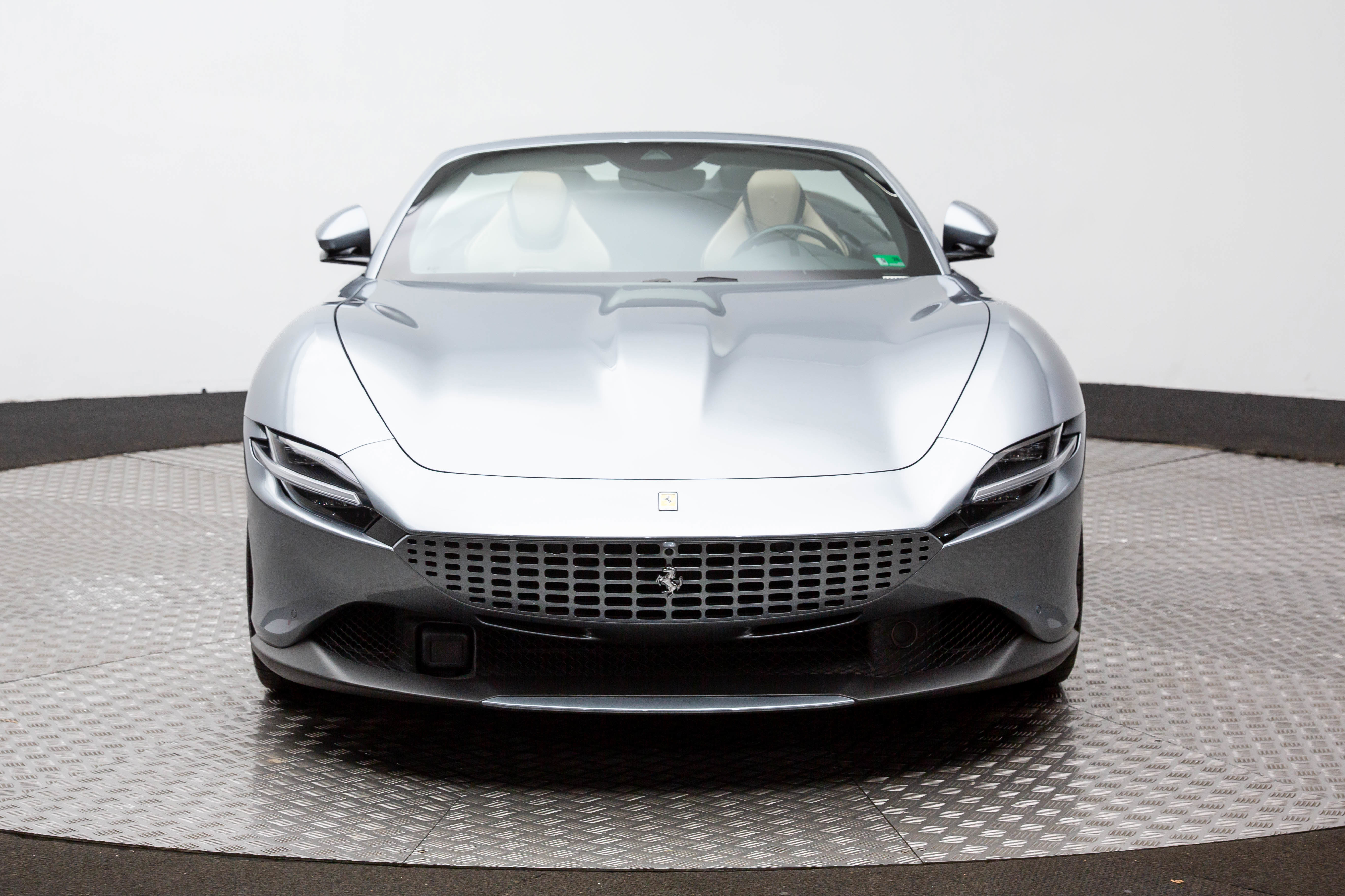 Certified 2024 Ferrari Roma Spider image 10