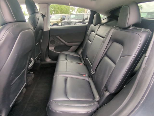 Used 2022 Tesla Model Y Performance image 16