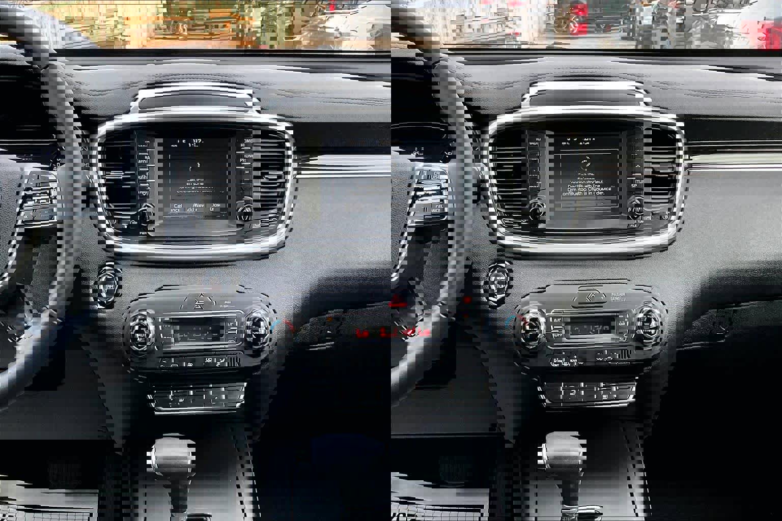 Used 2020 Kia Sorento S image 7