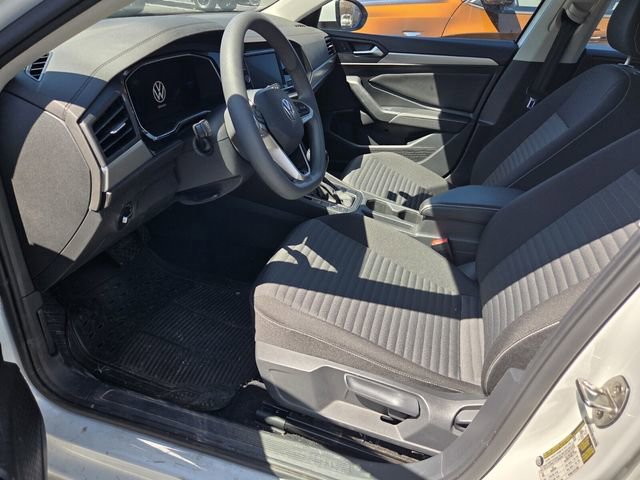Used 2022 Volkswagen Jetta S image 10