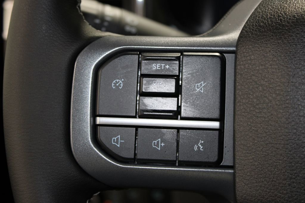 New 2026 Ford F250 Lariat w/ Black Appearance Package image 48