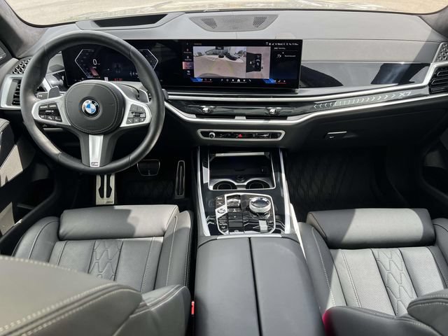 Used 2024 BMW X7 xDrive40i w/ Executive Package AWD/4WD image 16