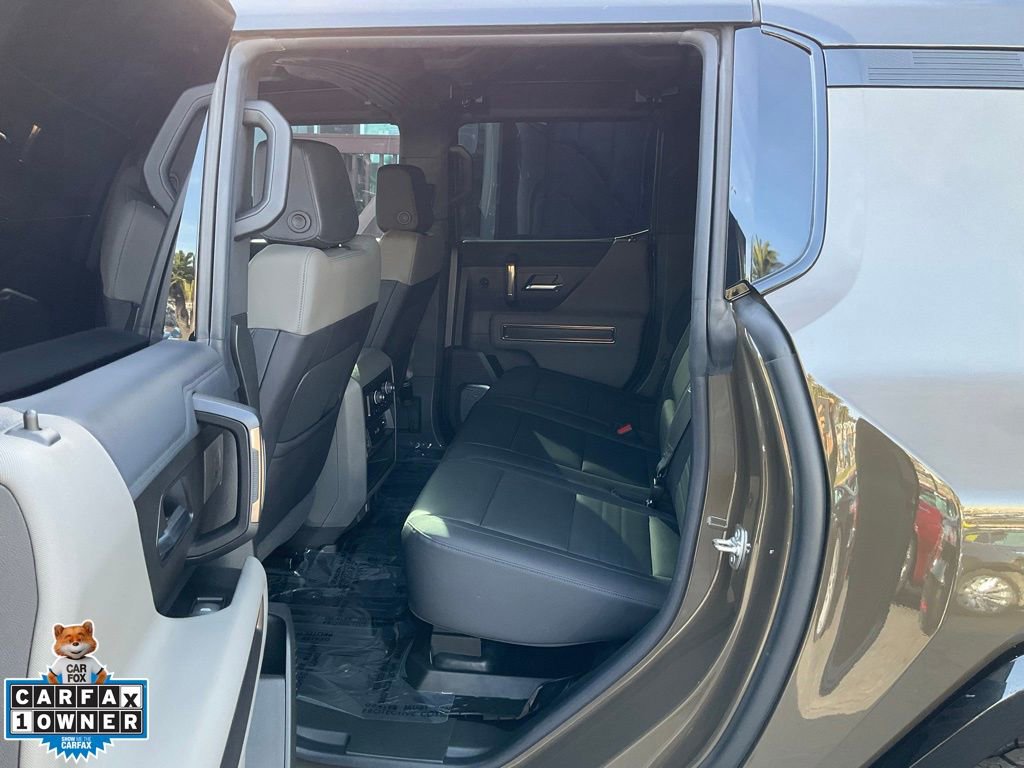 Used 2025 GMC Hummer EV 2X image 32