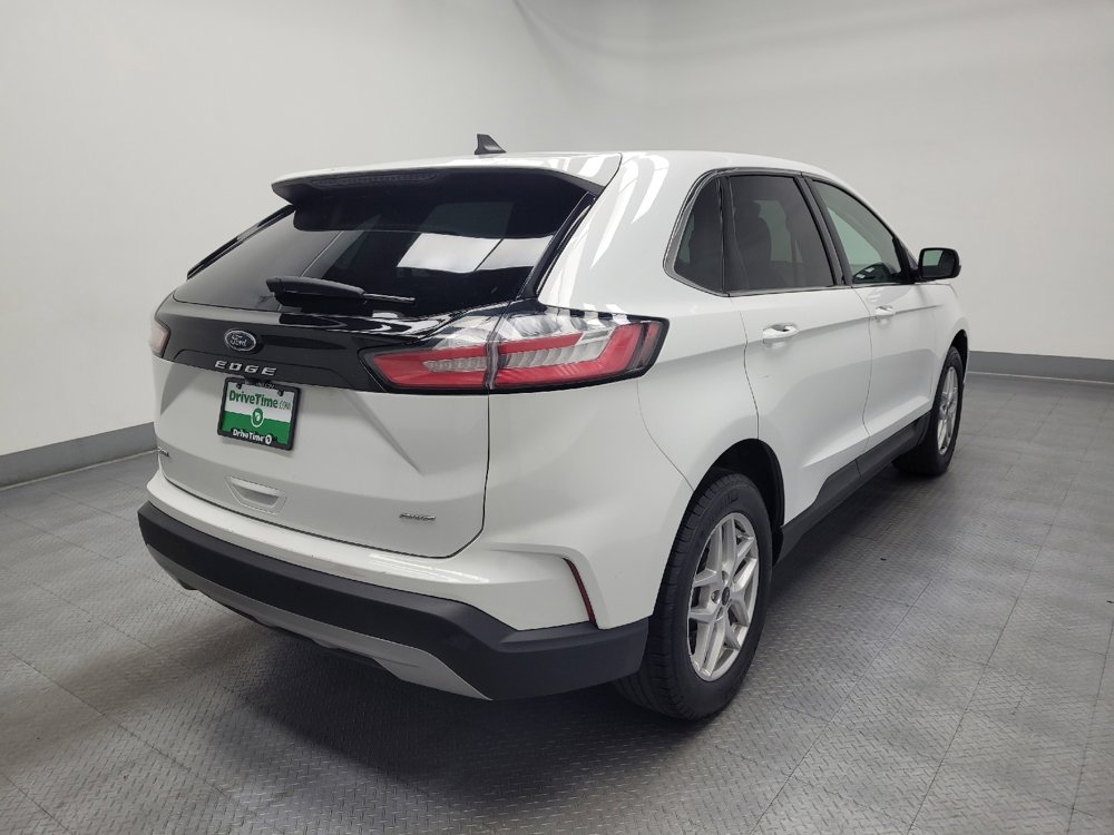 Used 2024 Ford Edge SEL image 9