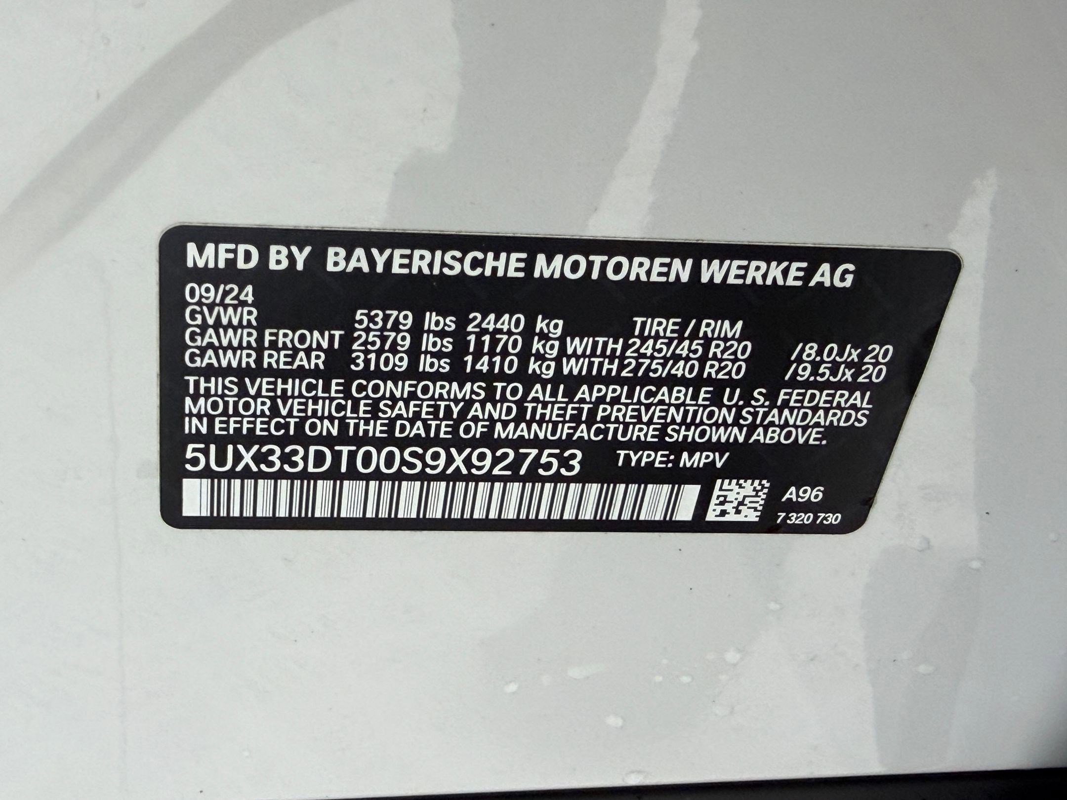 Certified 2025 BMW X4 xDrive30i w/ Premium Package image 21