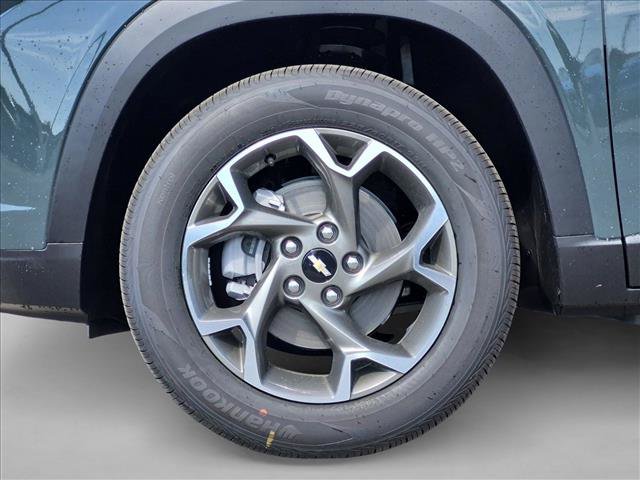 New 2026 Chevrolet Trax LT w/ Driver Confidence Package FWD image 10