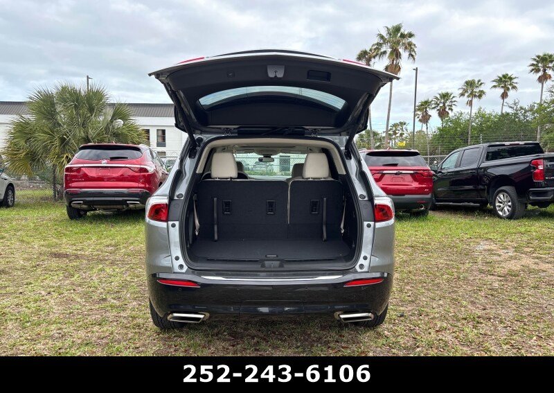 Used 2023 Buick Enclave Essence w/ Experience Buick Package image 10