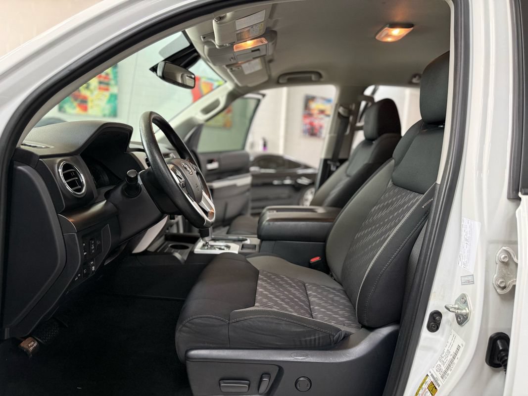 Used 2018 Toyota Tundra SR5 AWD/4WD image 11
