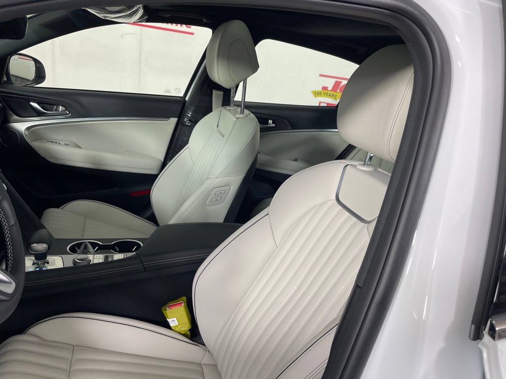New 2026 Genesis G70 3.3T Sport Prestige AWD/4WD image 18