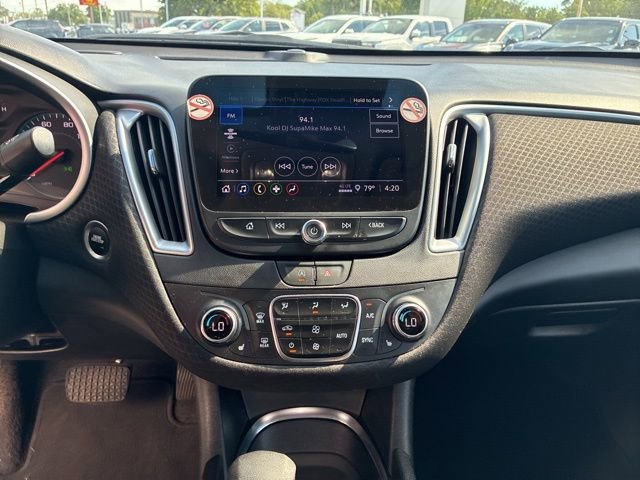 Used 2025 Chevrolet Malibu LT image 24