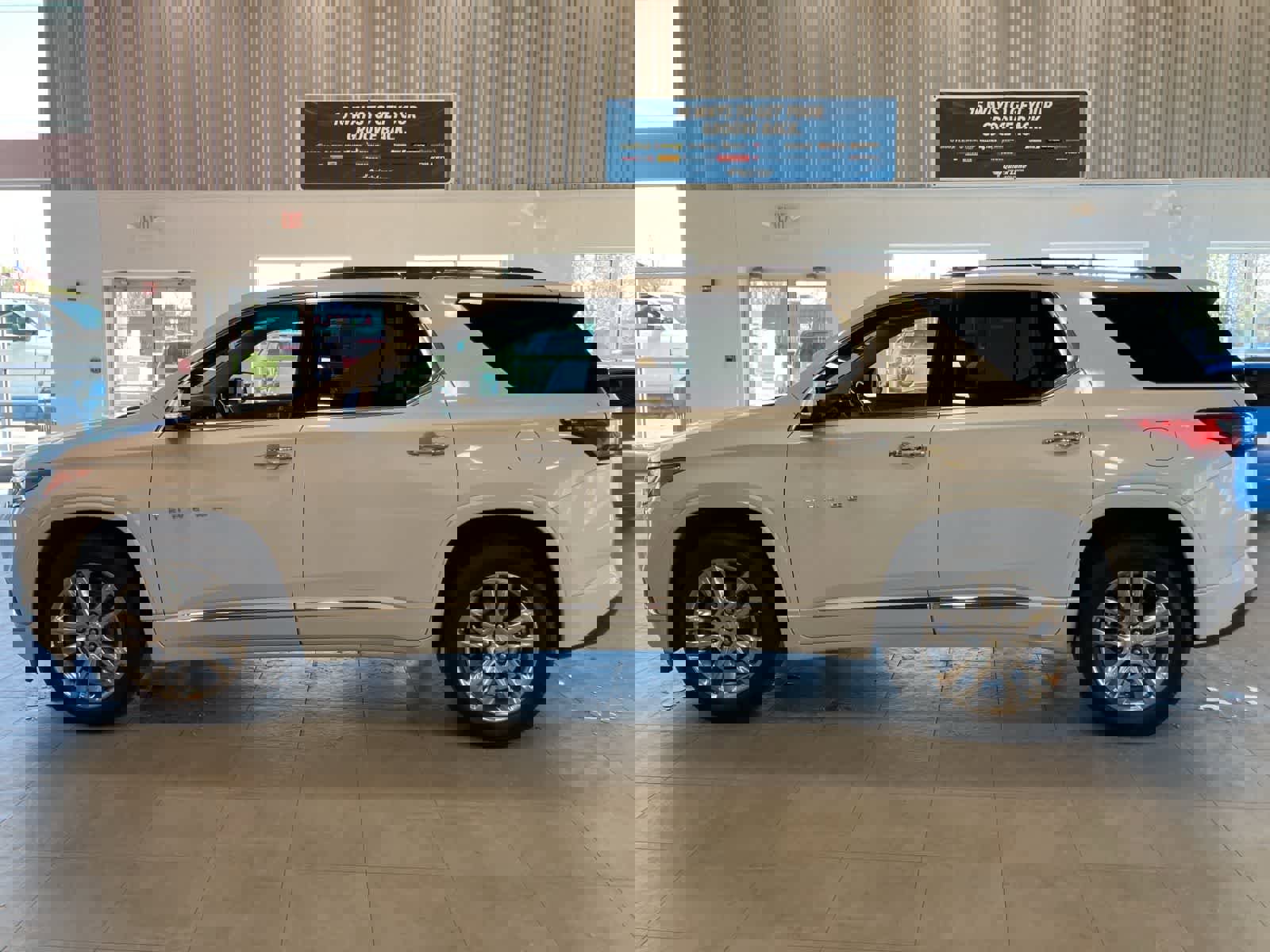 Used 2019 Chevrolet Traverse High Country AWD/4WD image 8