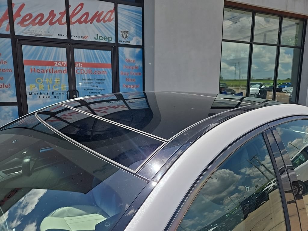 Used 2018 Genesis G80 3.3T Sport AWD/4WD image 17