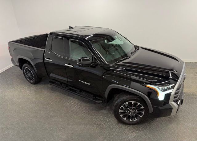 Used 2023 Toyota Tundra Limited image 1