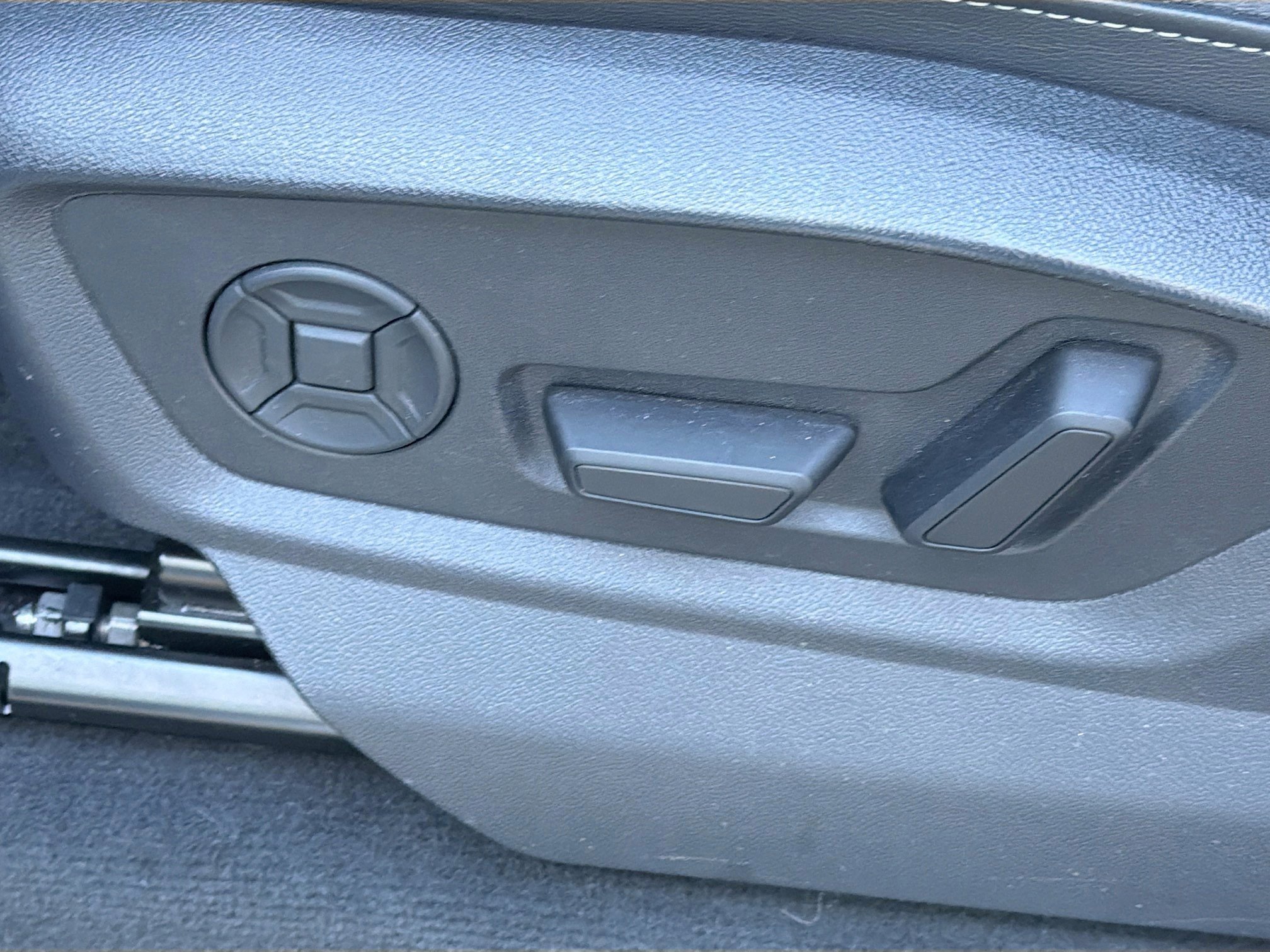 Certified 2025 Audi Q7 3.0T Premium Plus image 27