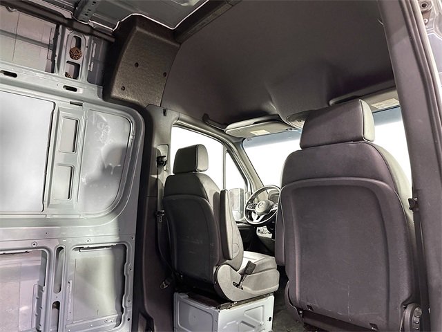 Used 2022 Mercedes-Benz Sprinter 144 Cargo image 22