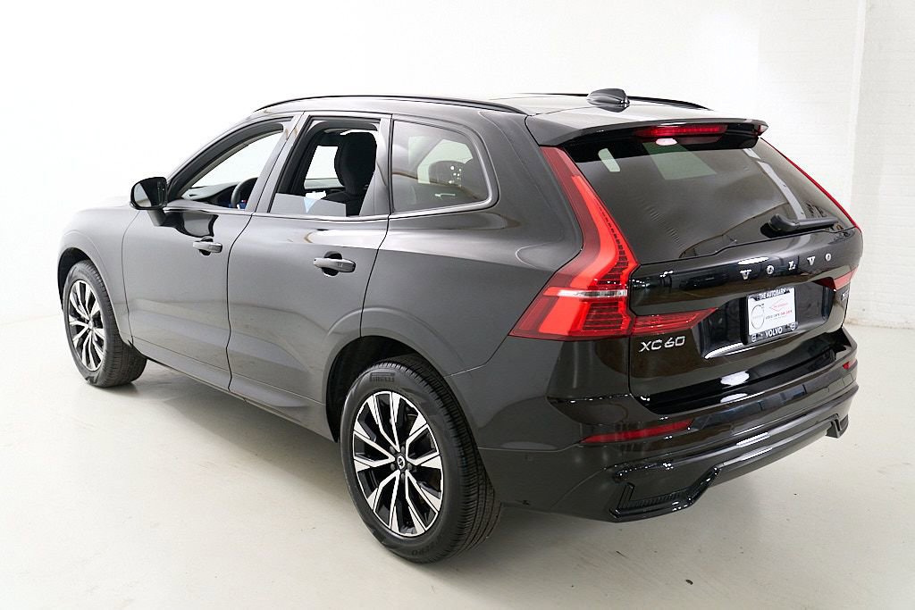 Certified 2025 Volvo XC60 B5 Plus w/ Climate Package AWD/4WD image 7