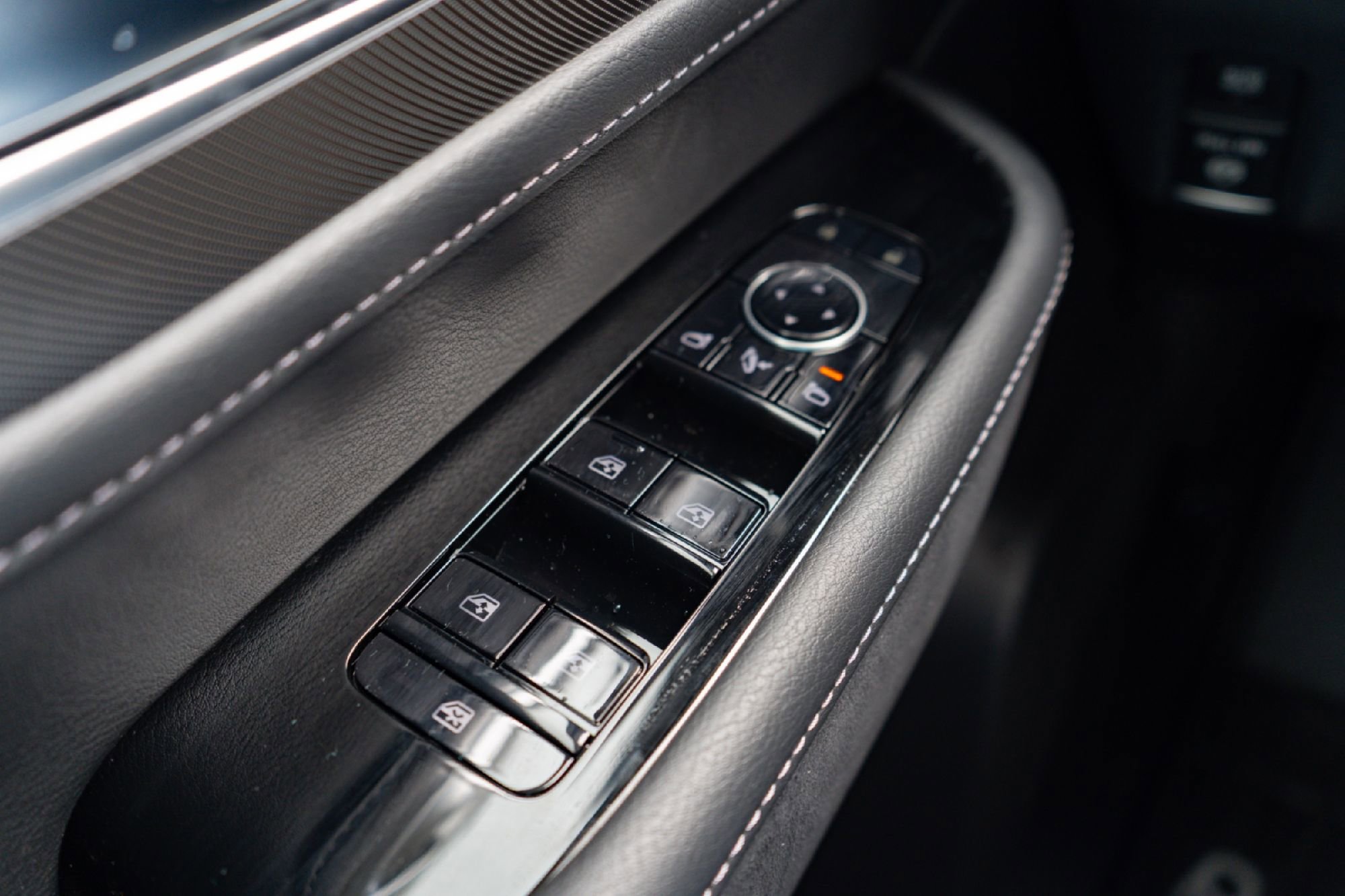 New 2026 INFINITI QX80 Luxe RWD image 17