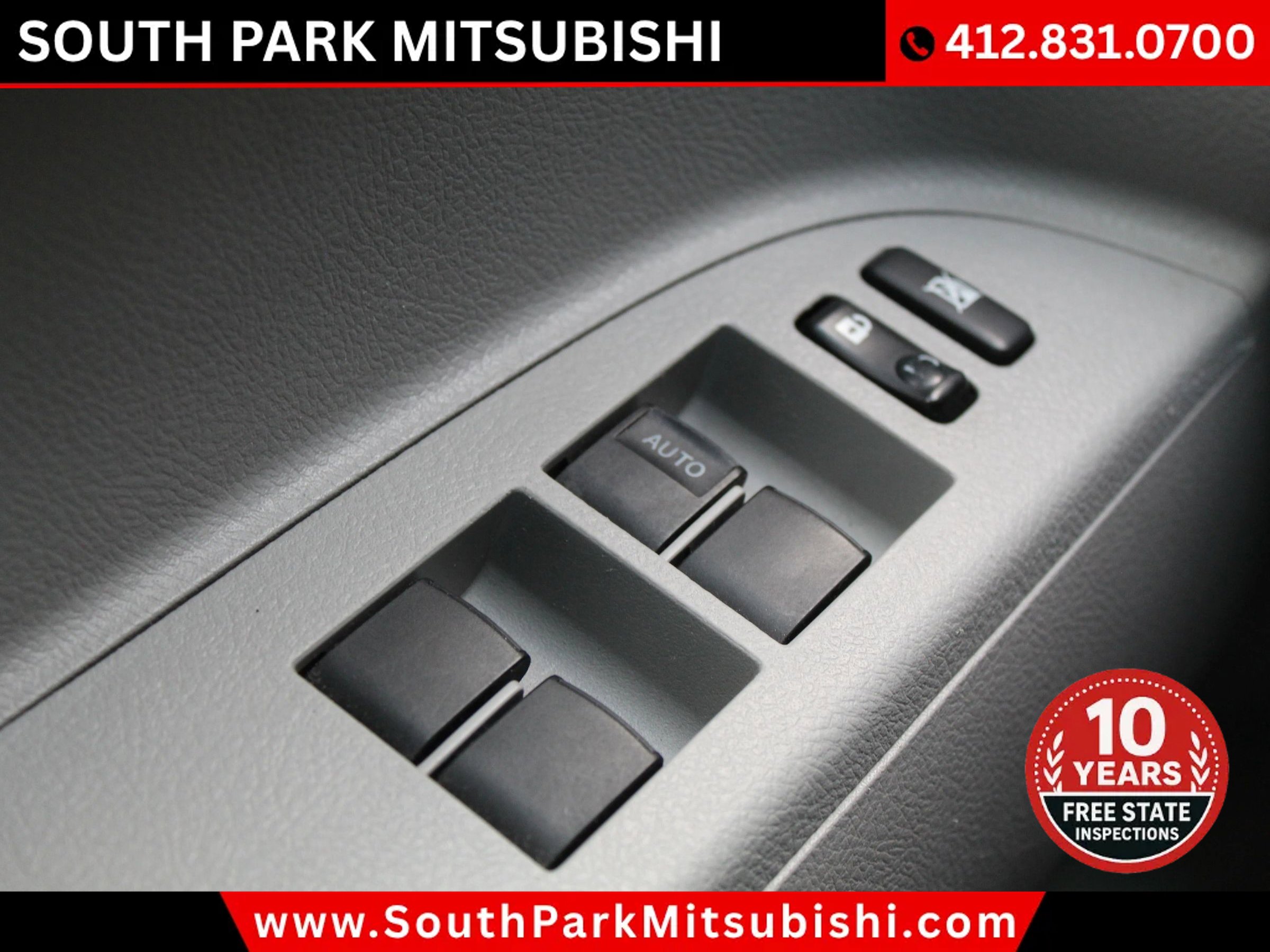 Used 2011 Toyota Highlander SE w/ Tow Pkg image 23