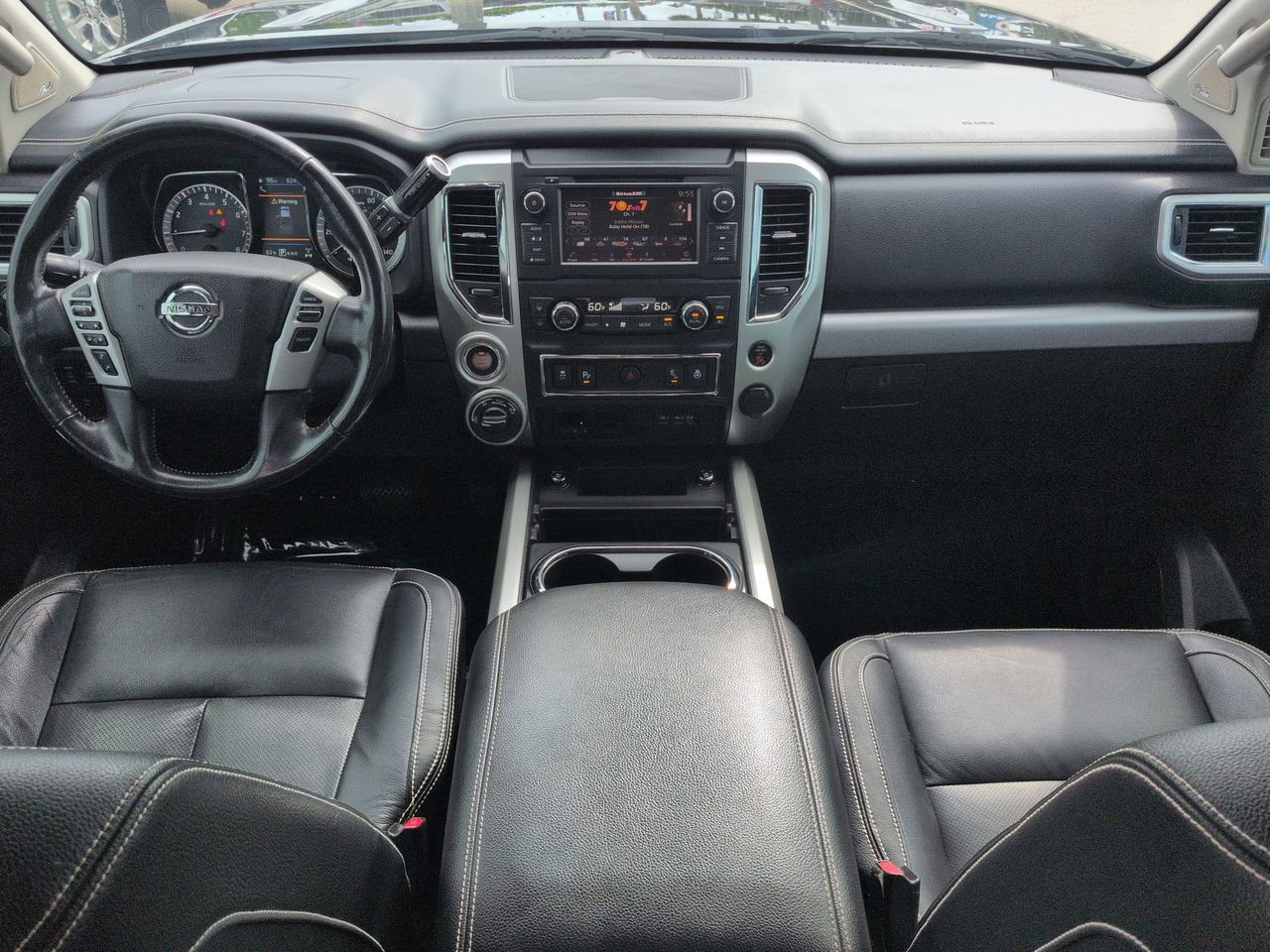Used 2019 Nissan Titan PRO-4X w/ Pro-4x Convenience Package AWD/4WD image 14