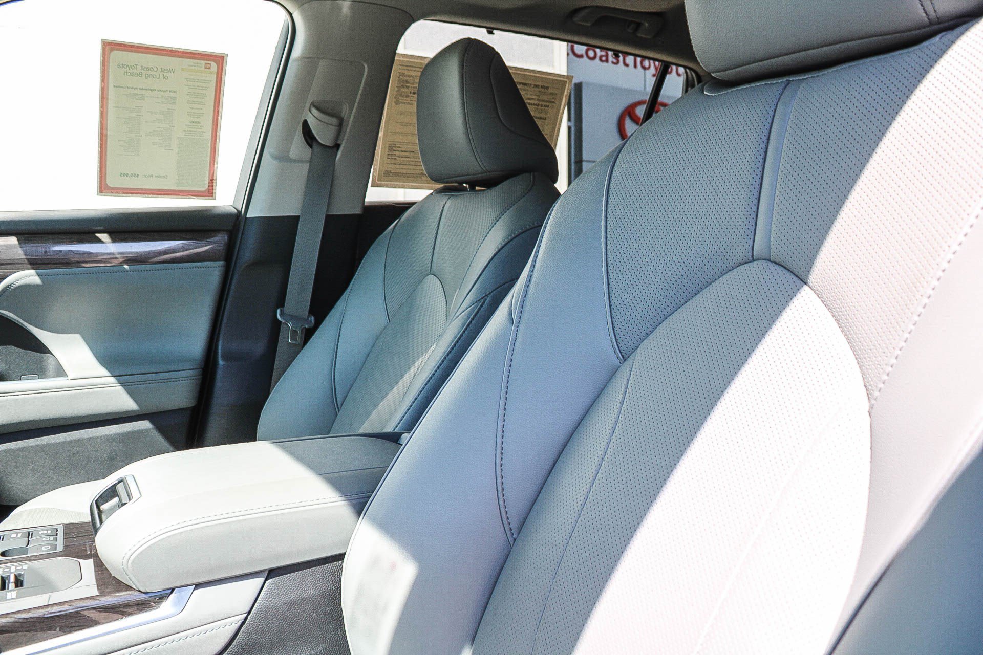 Certified 2026 Toyota Highlander Limited AWD/4WD image 24