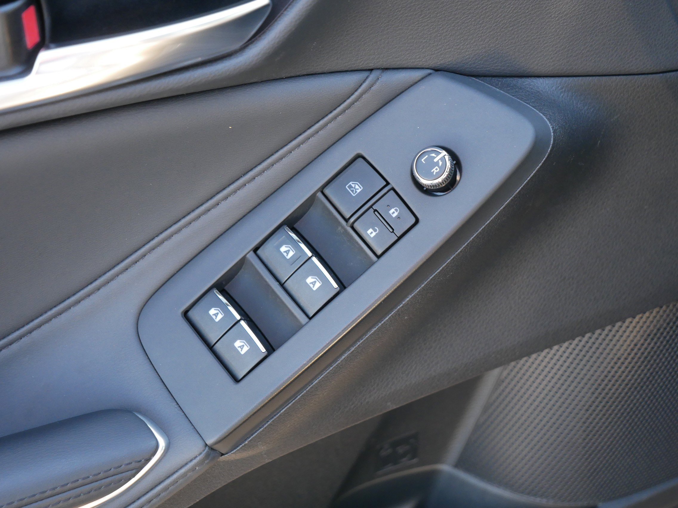 Used 2020 Toyota Avalon XLE FWD image 19