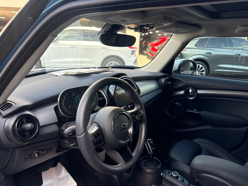 Used 2024 MINI Cooper S w/ Signature Upholstery Package FWD image 12