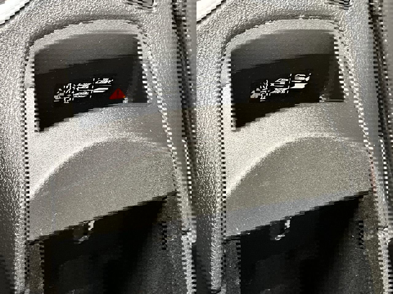 Certified 2025 Cadillac XT6 Premium Luxury AWD/4WD image 28