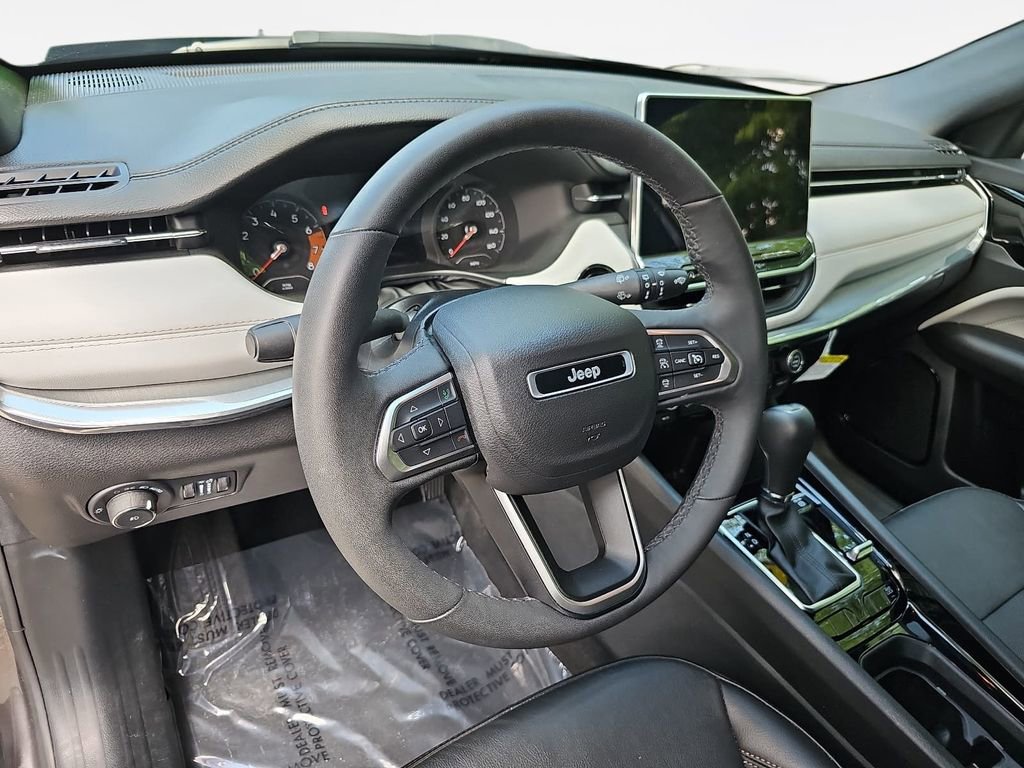 Used 2023 Jeep Compass Limited AWD/4WD image 15
