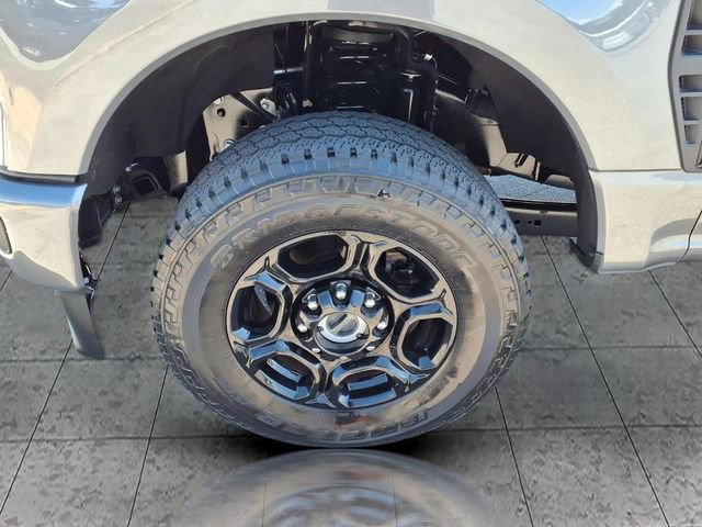 Used 2024 Ford F250 XL w/ STX Appearance Package AWD/4WD image 6