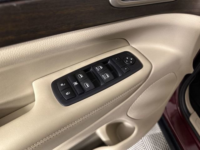 Used 2017 Jeep Grand Cherokee Laredo w/ Quick Order Package 2BE image 23