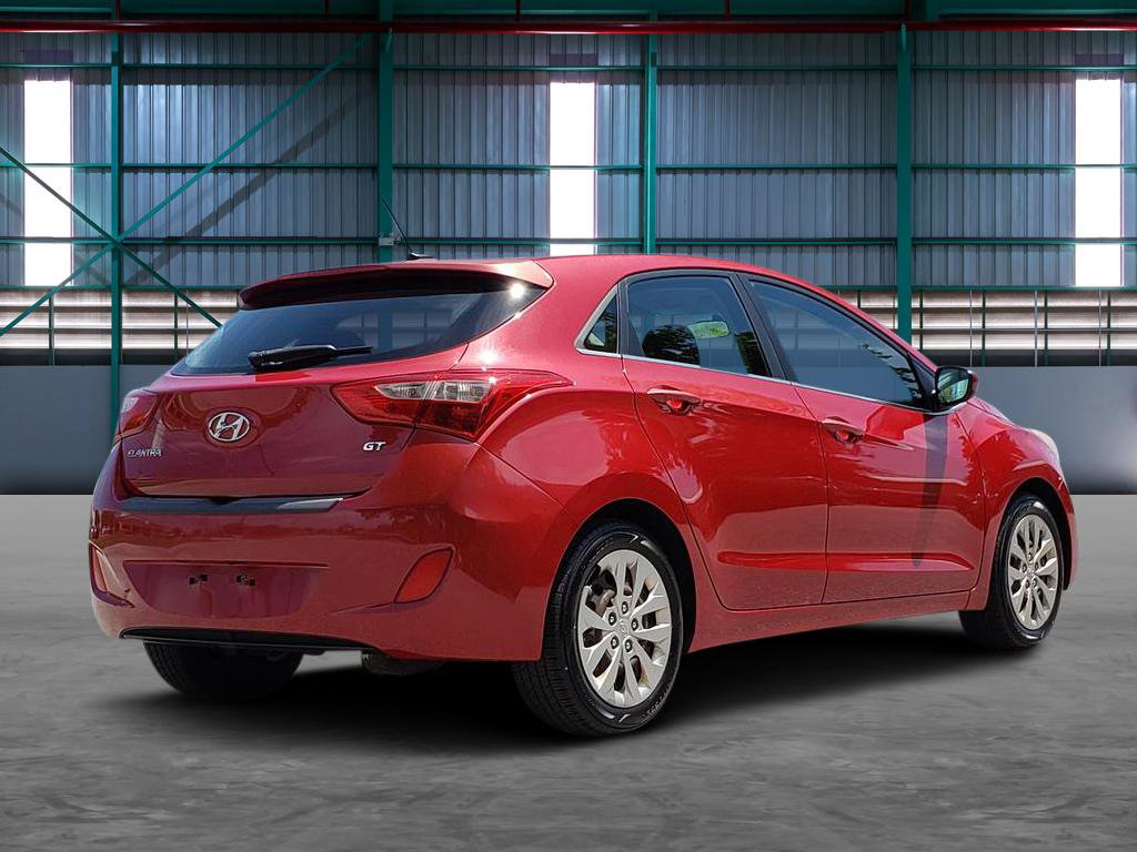 Used 2016 Hyundai Elantra GT FWD image 5