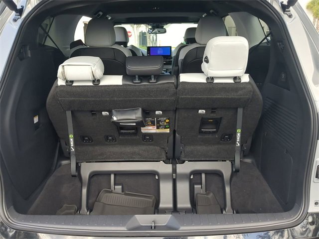 New 2026 Toyota Sienna XSE image 13