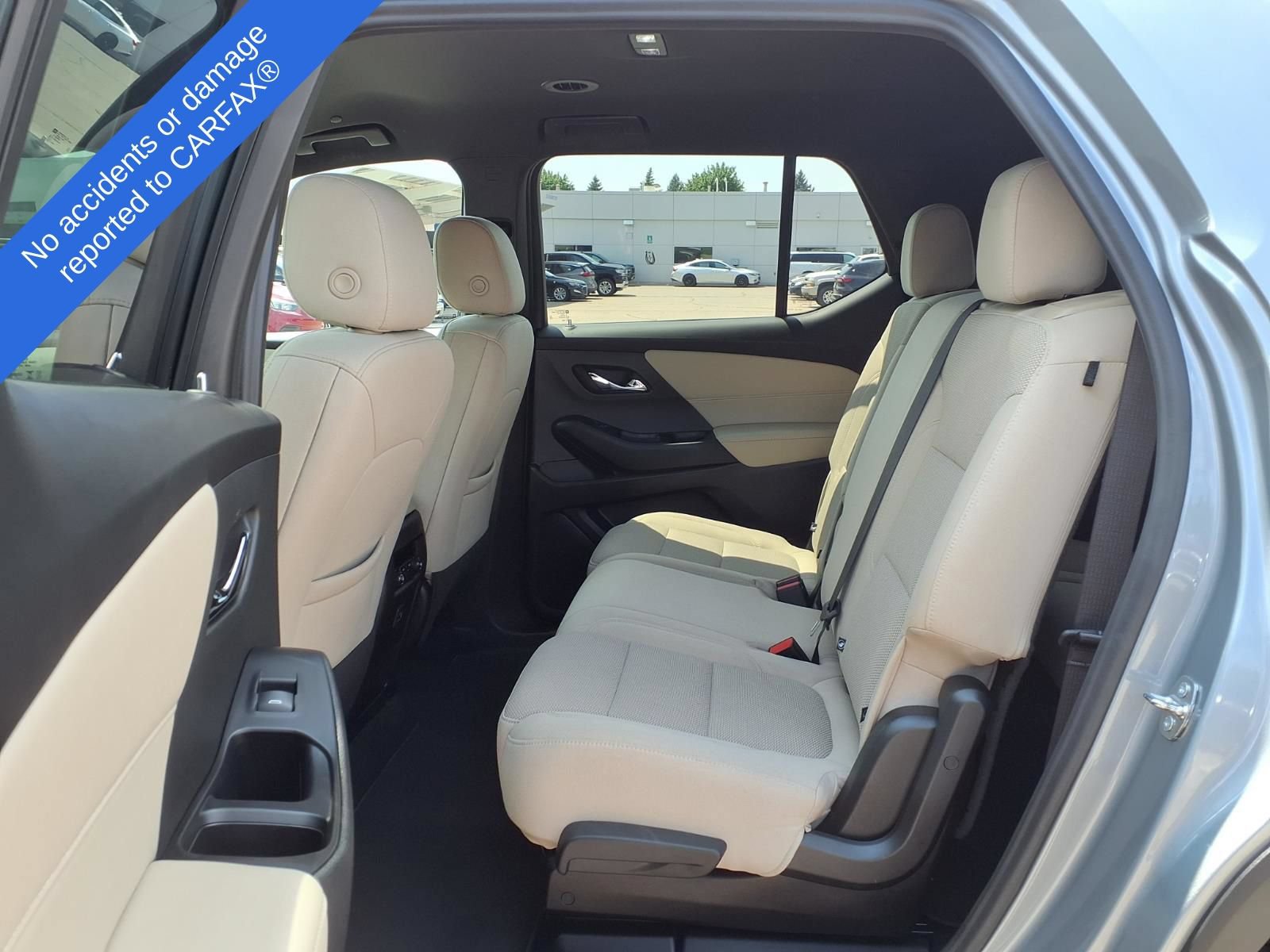 Used 2023 Chevrolet Traverse LS FWD image 12