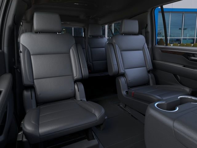 New 2026 Chevrolet Suburban LT image 17