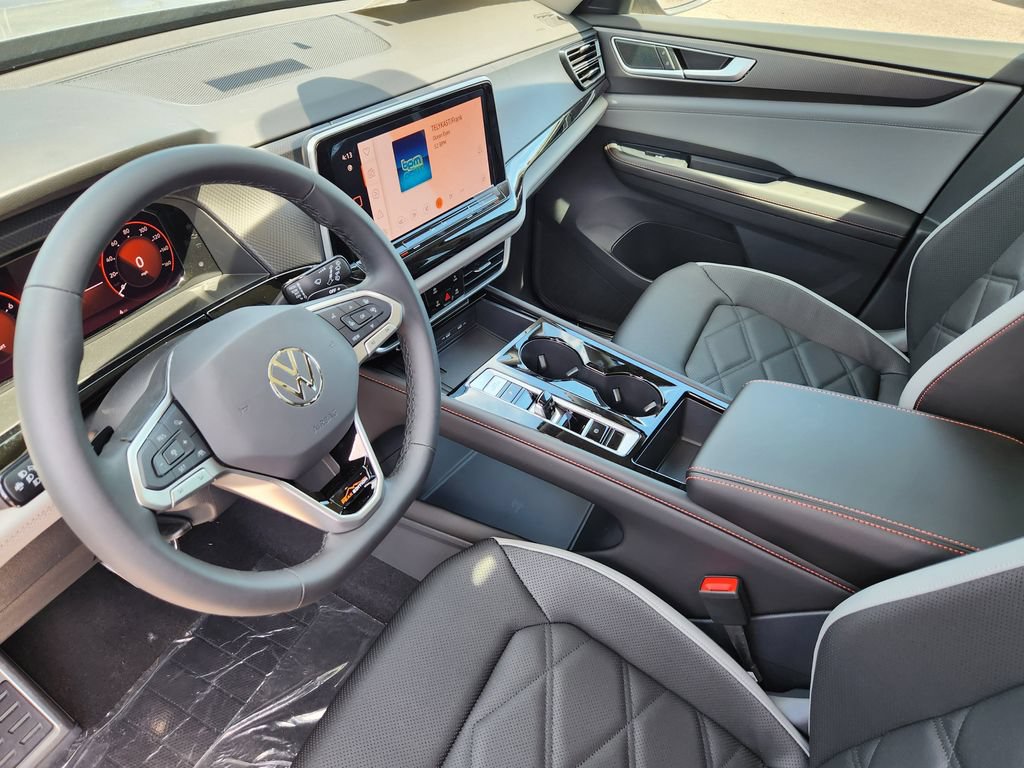 New 2026 Volkswagen Atlas Peak Edition AWD/4WD image 10