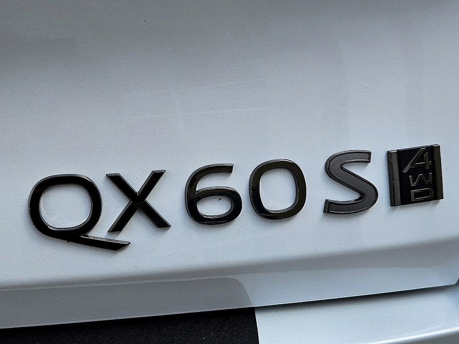 New 2026 INFINITI QX60 Sport w/ Dark Cargo Package image 13