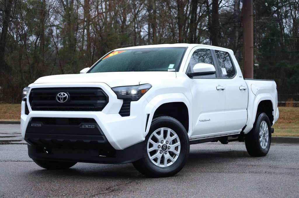 Used 2025 Toyota Tacoma SR5 image 1