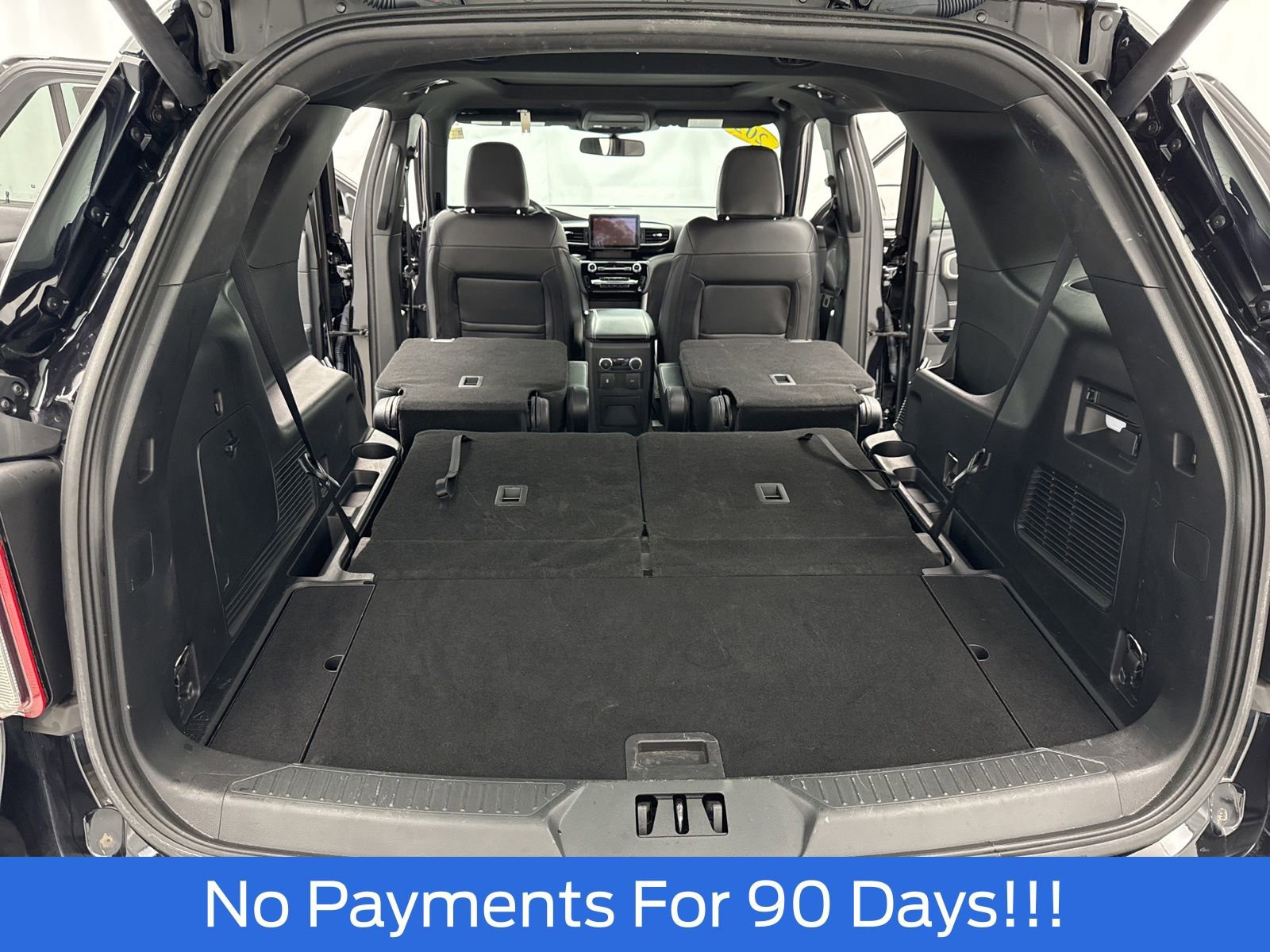 Used 2023 Ford Explorer ST image 47