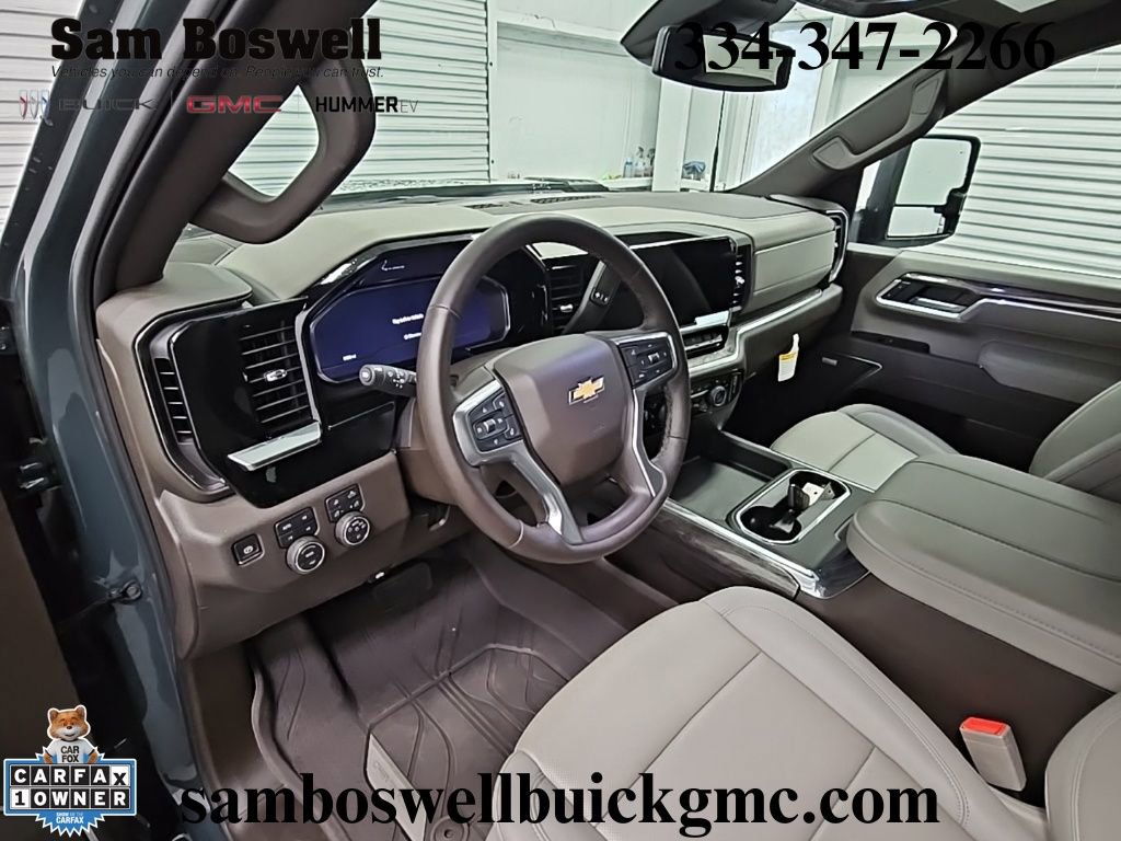 Used 2025 Chevrolet Silverado 2500 LTZ w/ LTZ Convenience Package image 11