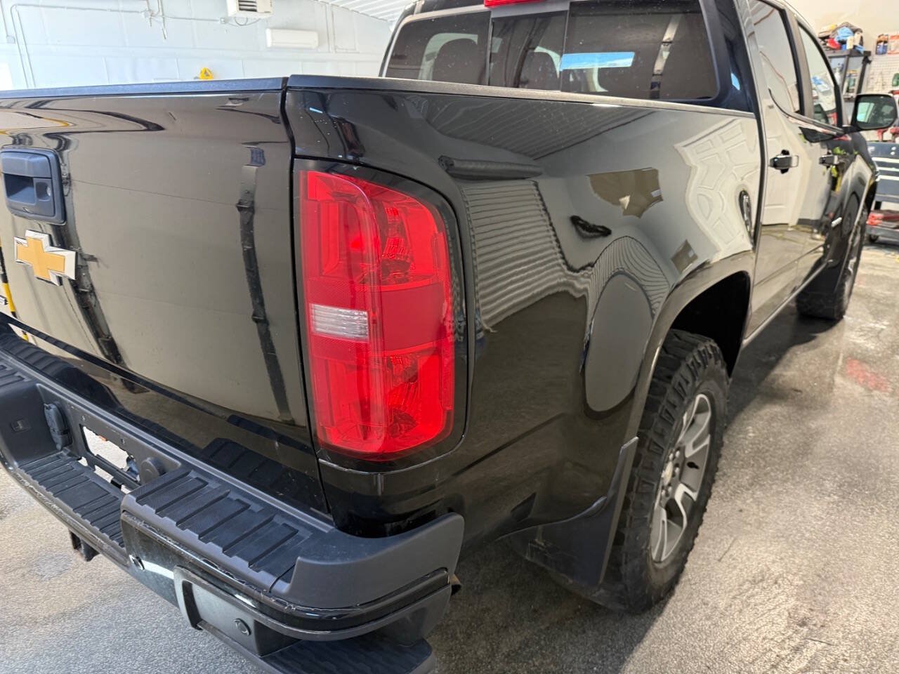 Used 2020 Chevrolet Colorado Z71 AWD/4WD image 6