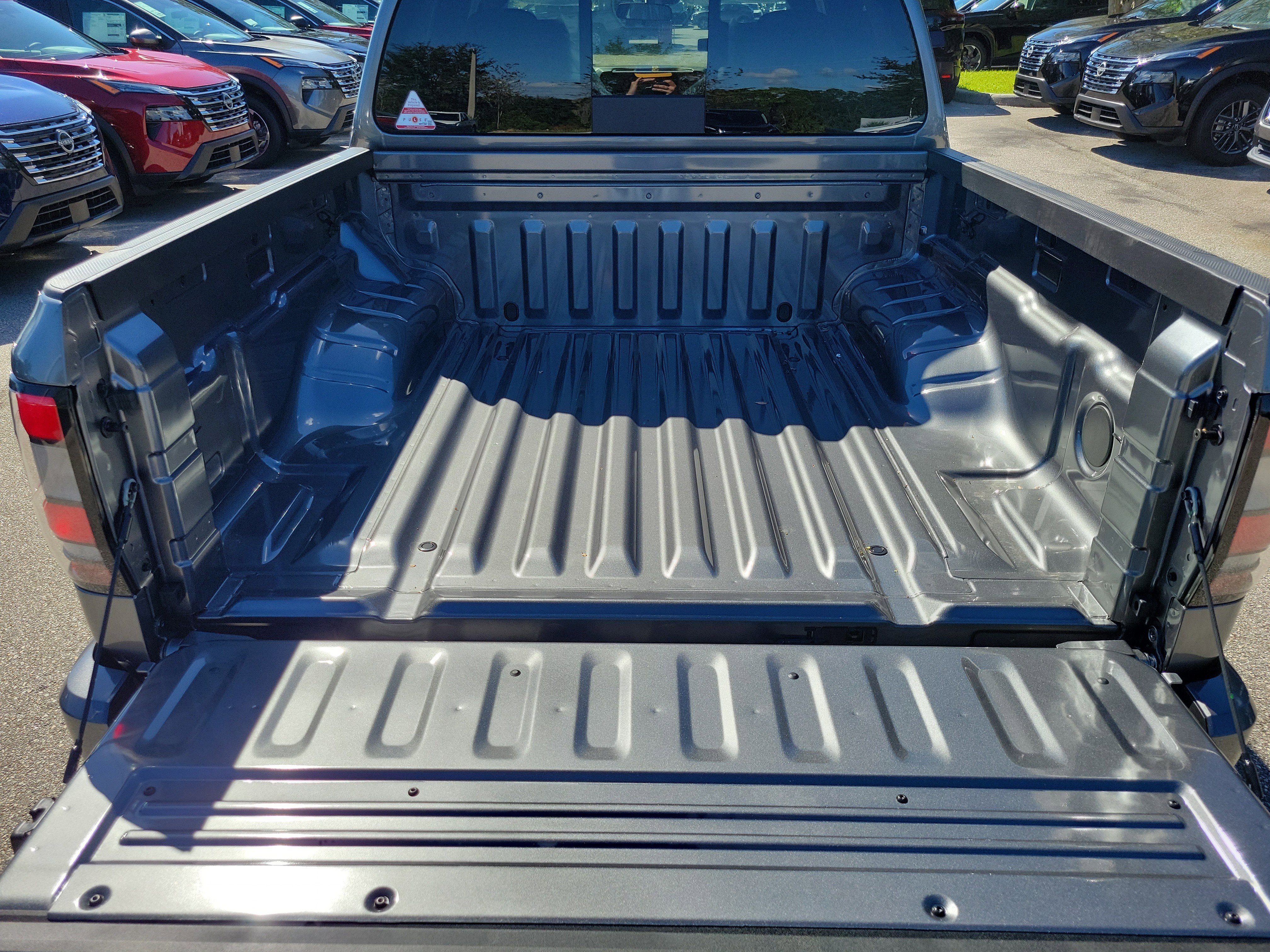 New 2026 Nissan Frontier SV image 7