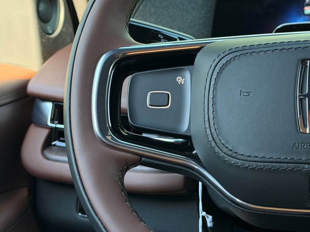 New 2026 Lincoln Navigator Reserve AWD/4WD image 20