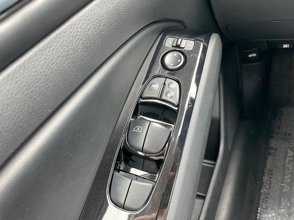 Used 2024 Nissan Altima 2.5 SR FWD image 20