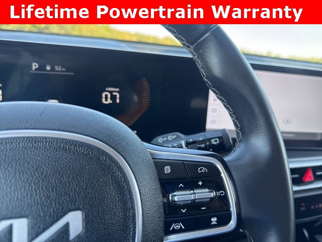 Used 2024 Kia Sorento S image 21