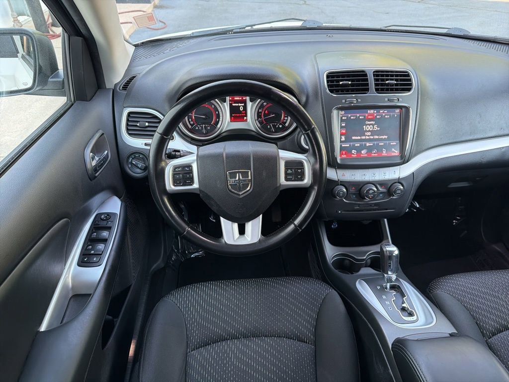 Used 2019 Dodge Journey SE FWD image 5