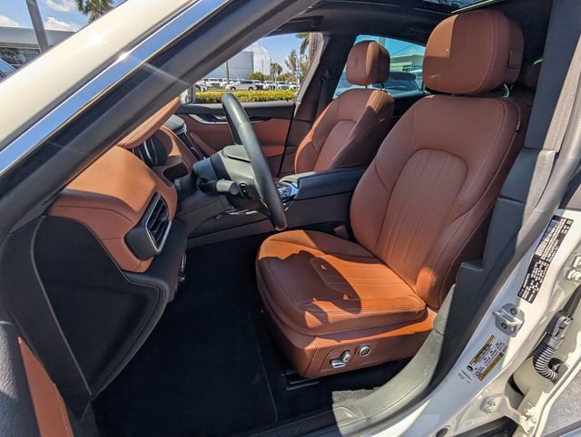 Used 2023 Maserati Levante GT image 7