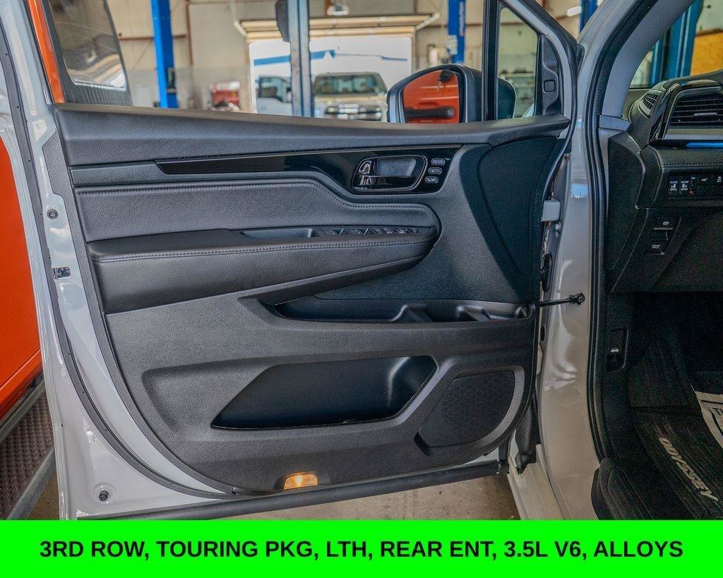 Used 2024 Honda Odyssey Touring image 11