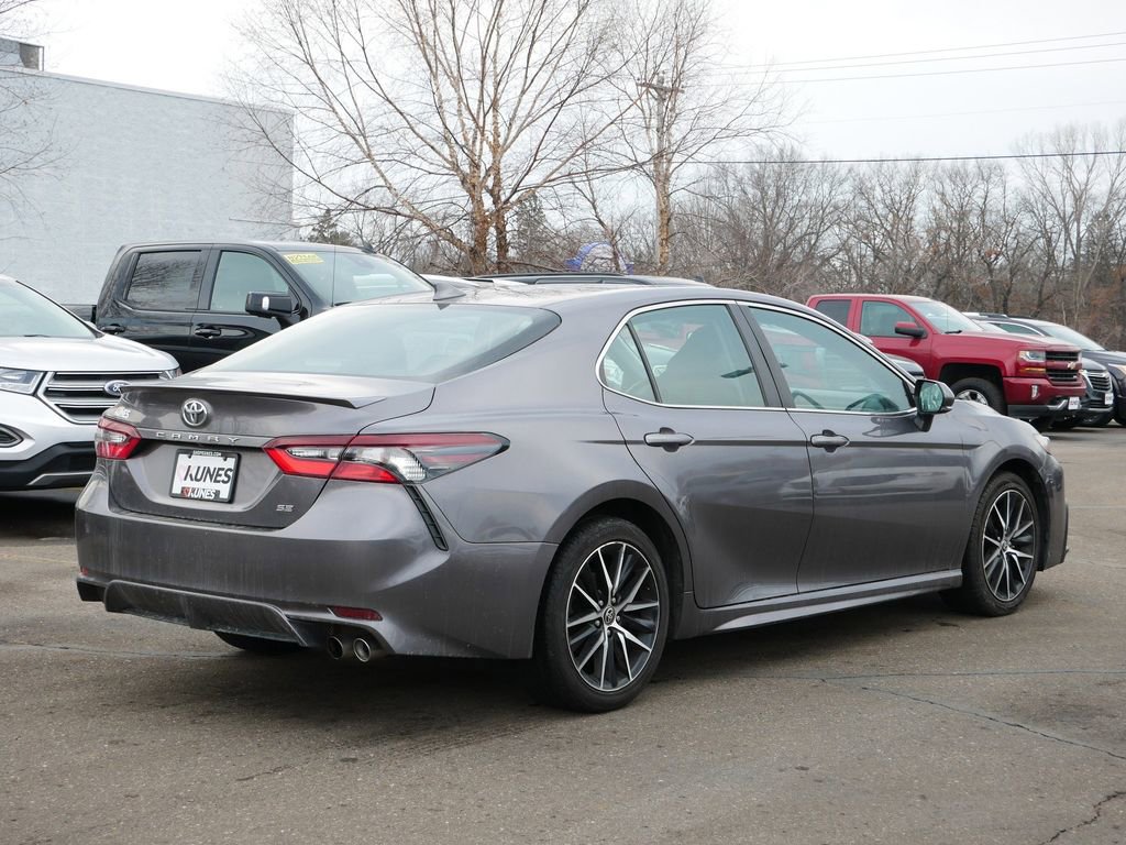 Used 2023 Toyota Camry SE image 7