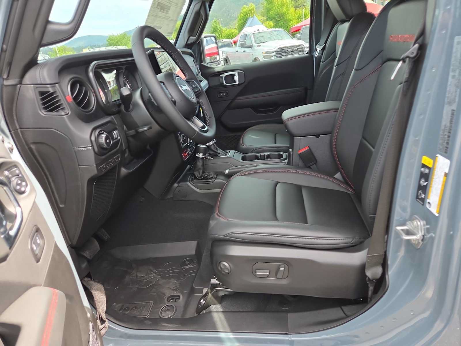 New 2026 Jeep Wrangler Unlimited Rubicon AWD/4WD image 19