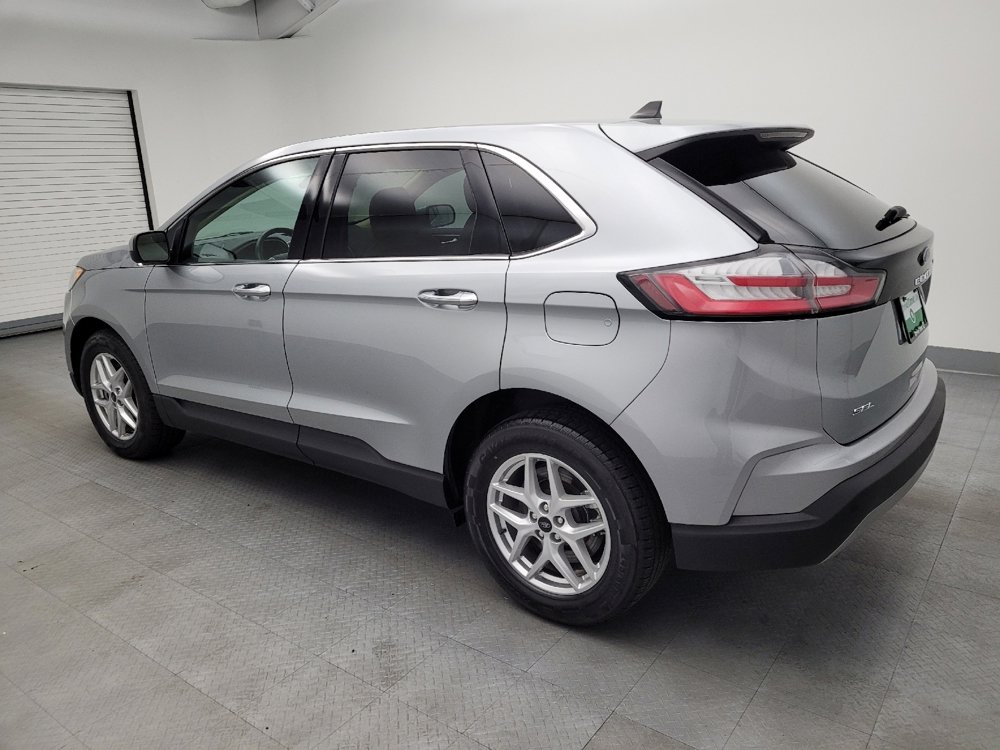 Used 2024 Ford Edge SEL image 3
